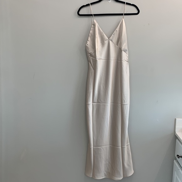 BOA SATIN SLIP MIDI DRESS - Picture 5 of 11